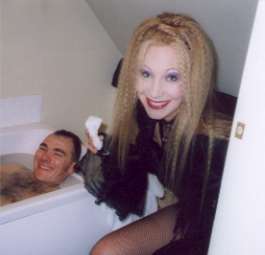 Col in the bath
